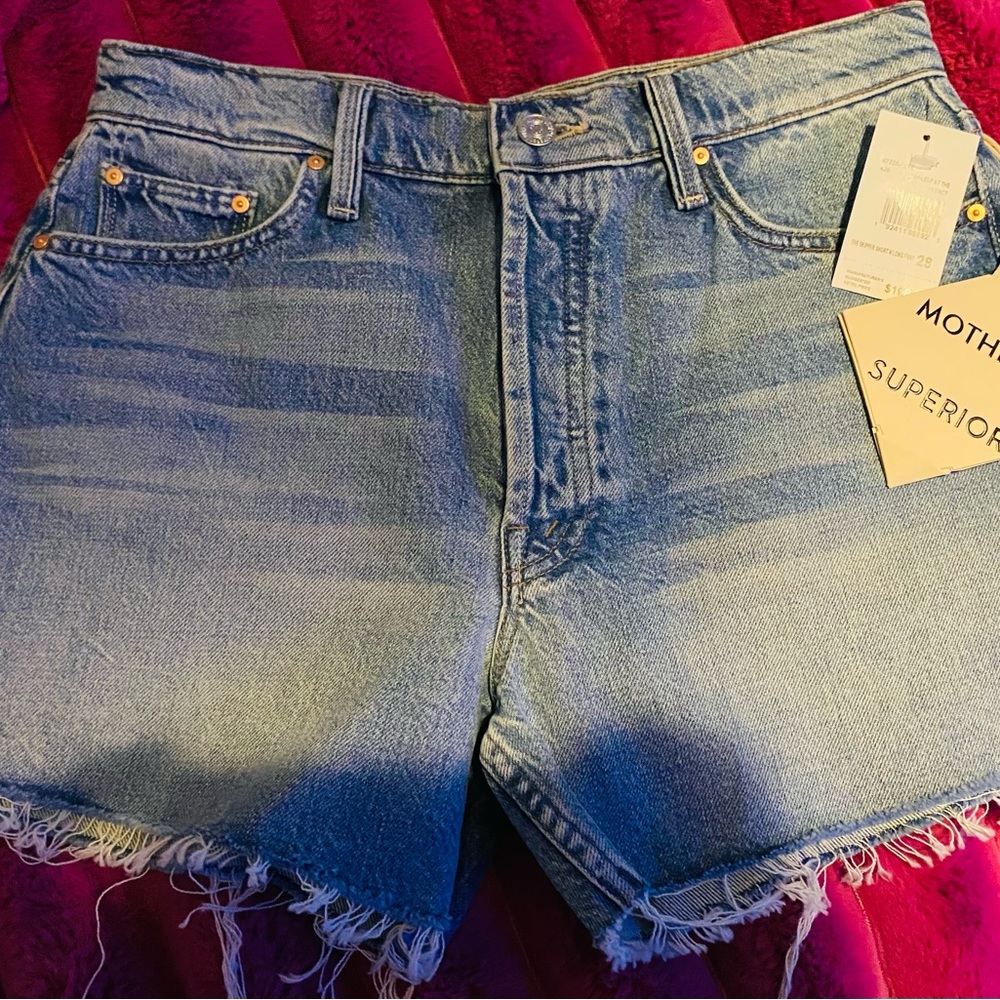 MOTHER “Skipper” denim fray short Size 28
